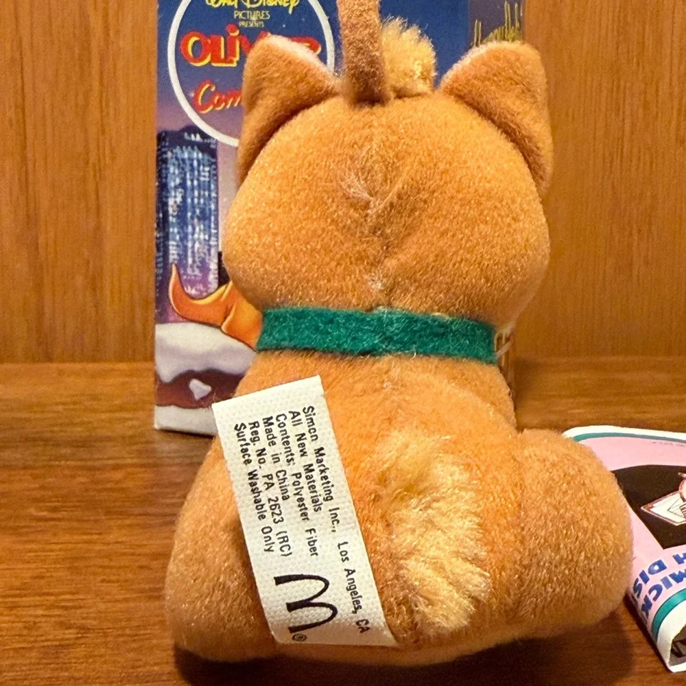 VINTAGE 1988 Walt Disney Oliver & Company Oliver McDonalds Christmas Ornament